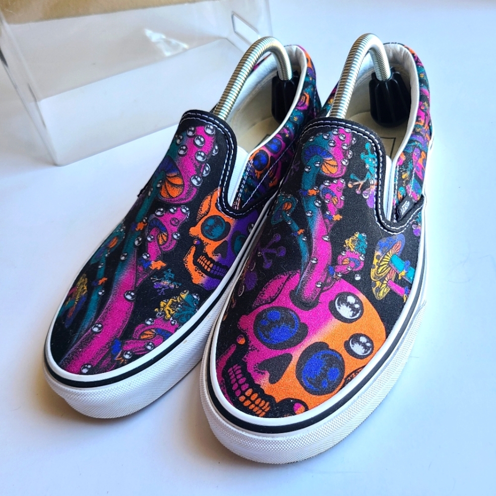 VANS Slipon Black  Mushroom Pattern  American Limited Edition Men size 9.5